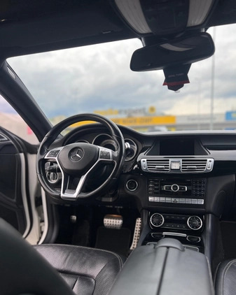 Mercedes-Benz CLS cena 86000 przebieg: 235000, rok produkcji 2011 z Warszawa małe 277